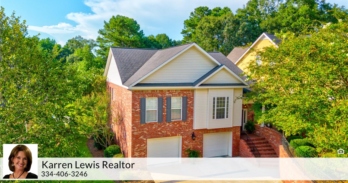 104 W Robertson Ct, Enterprise, AL 36330